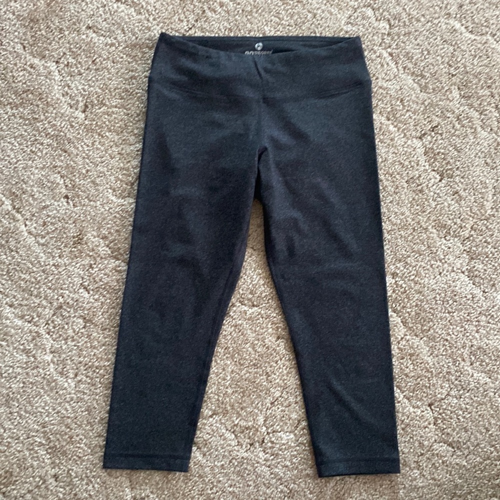 Women’s capris leggings